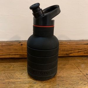 Peloton expandable water bottle